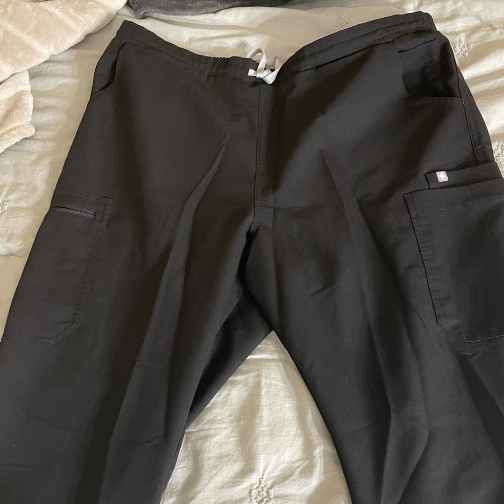 FIGS- yola skinny